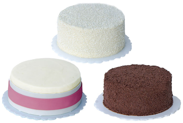 wedding-cutting-cakes